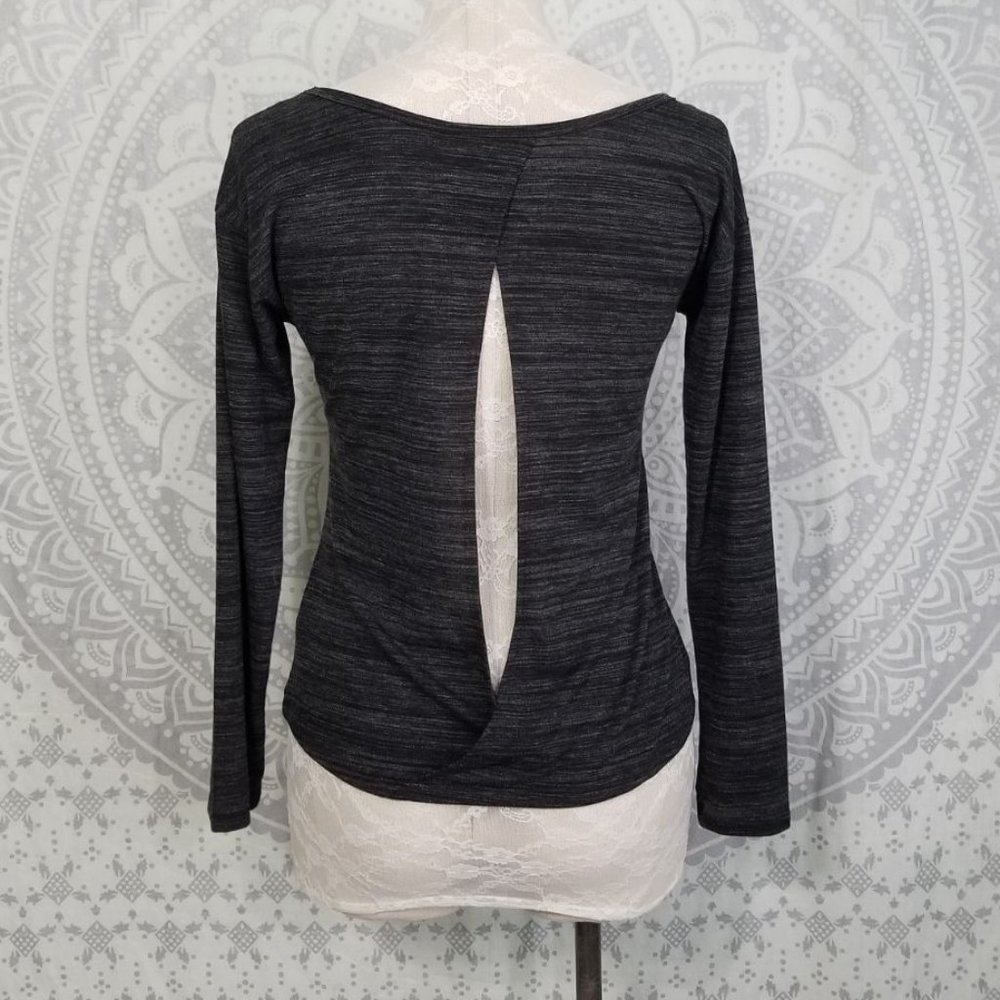 New $65 Reebok Open Back Long Sleeve Top Shirt Yoga Grey Black  XS Extra Small
